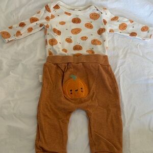 Baby Pumpkin Print Bodysuit & Pant Set - Orange